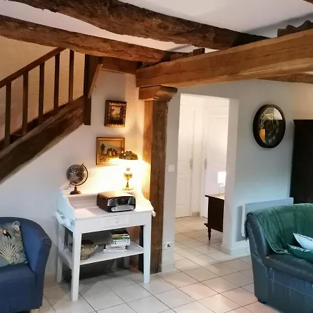 Maison De Caractere Renovee Avec Jardin Clos, Cheminee, Et Animaux Acceptes A - Fr-1-742-322 *