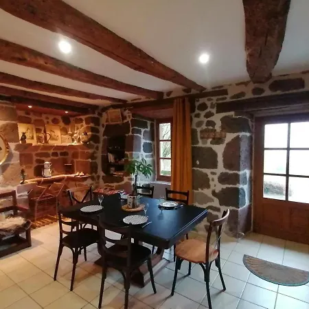 Maison De Caractere Renovee Avec Jardin Clos, Cheminee, Et Animaux Acceptes A - Fr-1-742-322 *