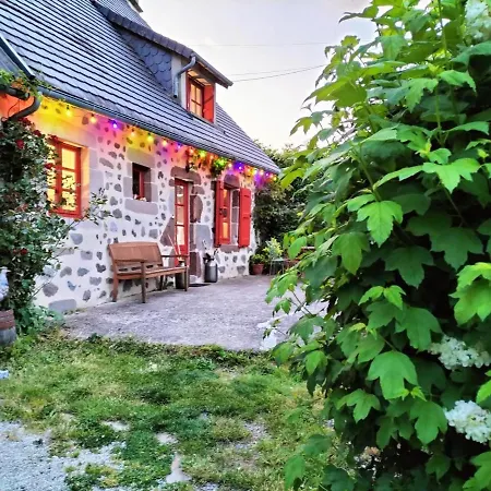 Maison De Caractere Renovee Avec Jardin Clos, Cheminee, Et Animaux Acceptes A - Fr-1-742-322 Tatil Evi Anglards-de-Salers