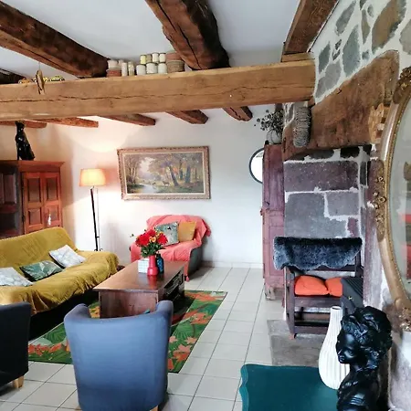 Maison De Caractere Renovee Avec Jardin Clos, Cheminee, Et Animaux Acceptes A - Fr-1-742-322 *