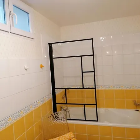 Maison De Caractere Renovee Avec Jardin Clos, Cheminee, Et Animaux Acceptes A - Fr-1-742-322 Tatil Evi