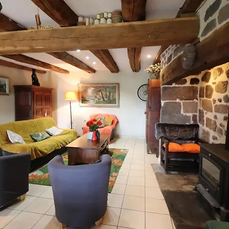 Maison De Caractere Renovee Avec Jardin Clos, Cheminee, Et Animaux Acceptes A - Fr-1-742-322 *