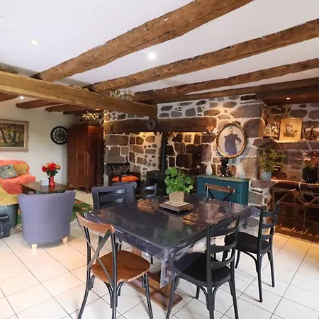 Maison De Caractere Renovee Avec Jardin Clos, Cheminee, Et Animaux Acceptes A - Fr-1-742-322 *